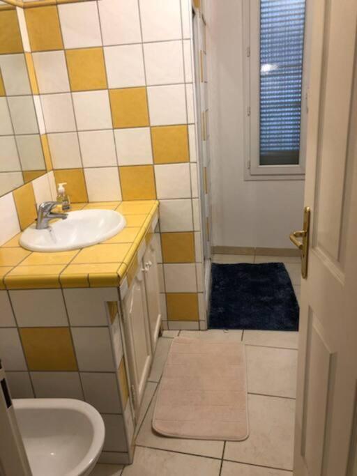 Appartement Centre Ville Saint-Raphael Экстерьер фото